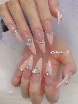 ネイル HANA 長さだしのネイルデザイン