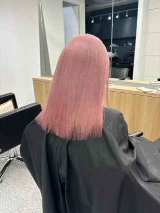 セミロング カラー ハイトーン/ブリーチ 🎀/𝑵𝒐𝒆のヘアスタイル