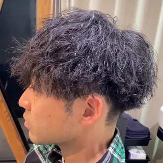 ショート パーマ メンズ ナツハラ サトシのヘアスタイル
