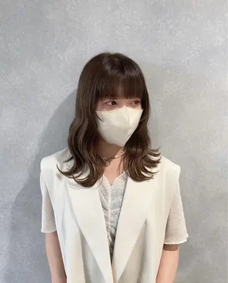 ミディアム 唐澤 千尋のヘアスタイル