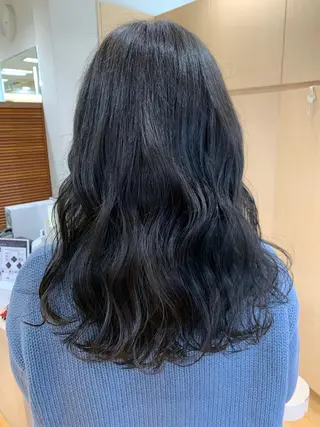 ミディアム 丸山 亜加理のヘアスタイル