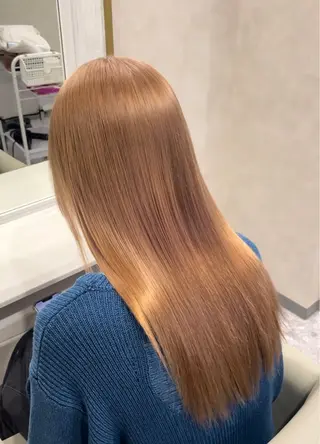 ロング wistell所属・ハイトーン/艶カラー sarina🩷のヘアスタイル