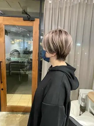 ショート 岸川 恭子のヘアスタイル