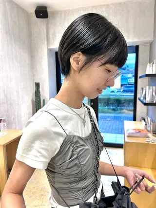 ショート レイヤーカット/ツヤ 縮毛矯正/アチワのヘアスタイル