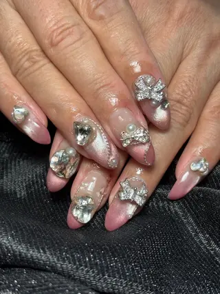 ネイル ✴︎ Delightのネイルデザイン