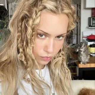 ロング カラー GO TODAY シェアサロン Flos店所属・耳つぼジュエリー 👂🏻🌸ayaのエステ・リラクイメージ