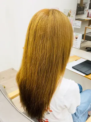 カラー 縣 空のヘアスタイル