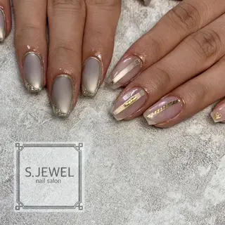 ネイル S♡JEWEL所属・S. JEWELのネイルデザイン