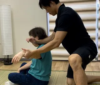 Salon RE-ACTIVE所属・小顔&タイ古式 RE-ACTIVEのエステ・リラクイメージ