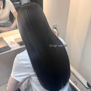 ロング カラー 松葉 柚月のヘアスタイル