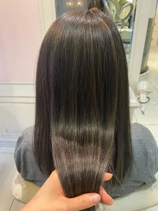 セミロング カラー 艶髪✨髪質改善カラー 楠本浩子のヘアスタイル