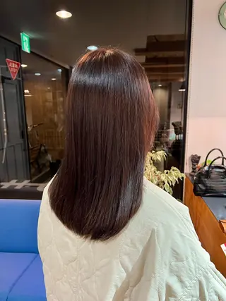 ロング カラー ツキダテ ユイのヘアスタイル