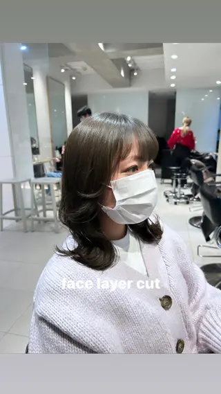 ミディアム カラー miko🪽地毛風/ ハイトーン/レイヤーのヘアスタイル