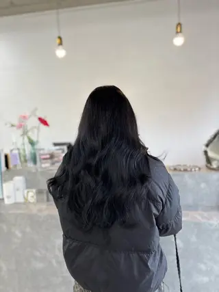 カラー miloc sayaのヘアスタイル