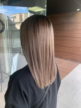 カラー 山本 鮎里のマツエク・マツパデザイン