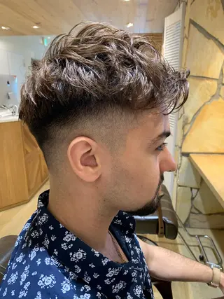 ショート 渋谷ハイトーン/ デザインカラー阿部のヘアスタイル