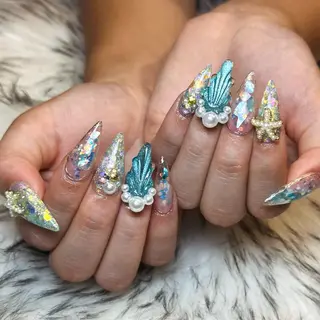 ネイル nail salon  DIA所属・出羽 奈津季のネイルデザイン