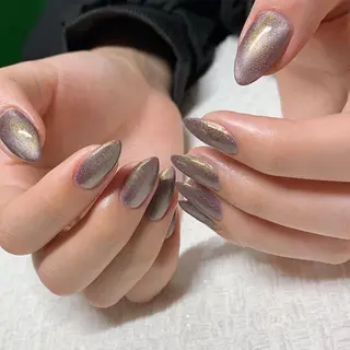 ネイル THECOLORS所属・近貞 莉奈のネイルデザイン