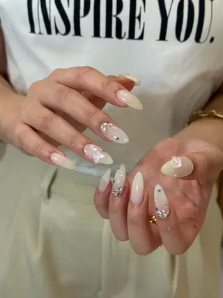 ネイル Ami 🦥のネイルデザイン