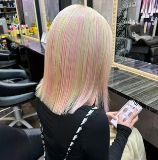 カラー ミディアム 紺野 愛美のヘアスタイル