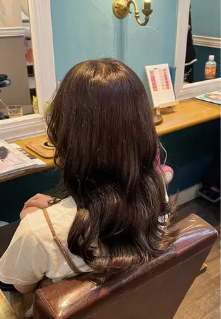 ロング ビューティーサロンヌーベル一ノ割店所属・大内 芹菜のヘアスタイル