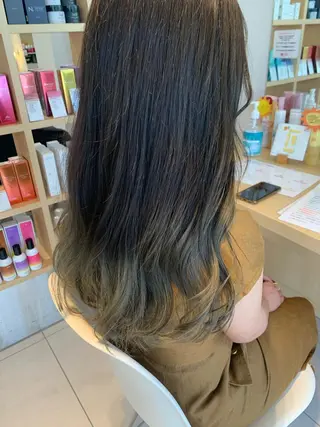 ロング 米津 優花のヘアスタイル