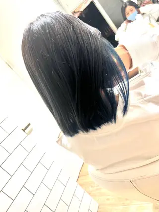 ショート カラー ブリーチ無し白髪ぼか し/艶髪/津嘉山のヘアスタイル