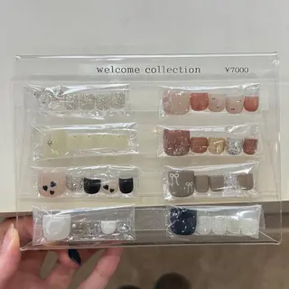 ネイル AKAHOSHI . Rのネイルデザイン