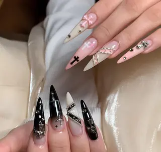 ネイル Pure&Rich Nailのネイルデザイン