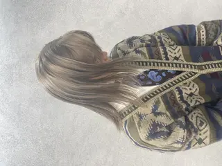 ロング パーマ カラー ヘアアレンジ キッズ メンズ ネイル アイブロウ マツエク・マツパ Eirデザイナーズ サロン茶屋町tomoのヘアスタイル