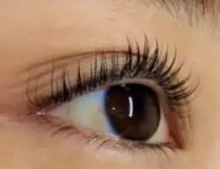 マツエク・マツパ Eyelash 予約受付スキンプロのマツエク・マツパデザイン