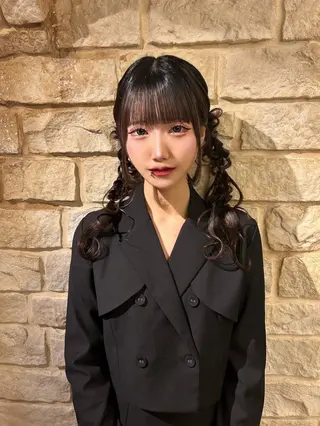 ロング ヘアアレンジ Mei /オリーブ カラー/アレンジのヘアスタイル