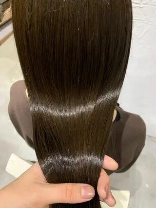セミロング 難波/髪質改善/スパ ツヤ／顔周りレイヤーのヘアスタイル