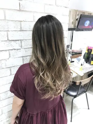 ロング カラー パーマ ヘアアレンジ バレイヤージュ/ 髪質改善/渡邉悟🌱のヘアスタイル