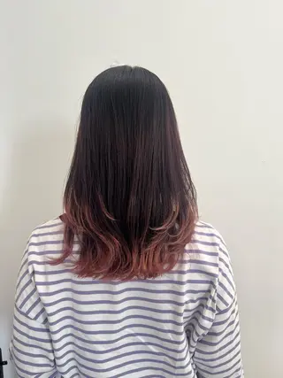 セミロング カラー 黒阪 なみのヘアスタイル