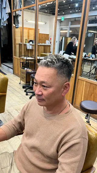 メンズ 岡野 豪のヘアスタイル