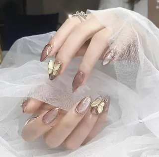 ネイル 🦋ネイルサロン ブラン🌈ゆりのネイルデザイン