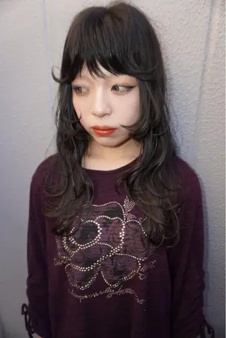 セミロング SALOWIN(サロウィン)広島並木通り所属・kotaro .のヘアスタイル