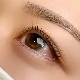 マツエク・マツパ 眉とまつ毛のサロン シルエット博多マルイのマツエク・マツパデザイン