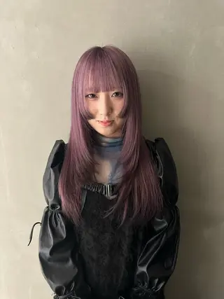 ロング yuki / 岡崎ハイトーンカラーのヘアスタイル