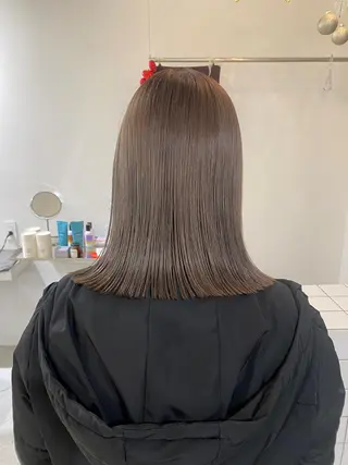 ミディアム カラー natsune /レイヤーカットのヘアスタイル