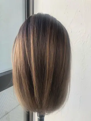 ミディアム カラー 髪質改善＆ブリーチ 伊勢　祐一郎のヘアスタイル