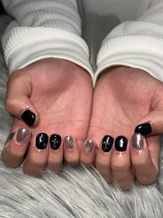 ネイル Momoka 🍑🎀のネイルデザイン