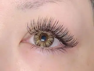 マツエク・マツパ マツエクSalon by DIANA所属・カネコ サエのマツエク・マツパデザイン