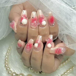 ミディアム Conjunim MAMI🎀✨のネイルデザイン