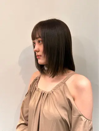 セミロング 岩城 由佳のヘアスタイル