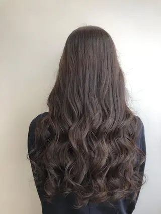 ロング カラー eclair.髪質改善&トリートメント所属・【艶髪、透明感】西村 有司のヘアスタイル