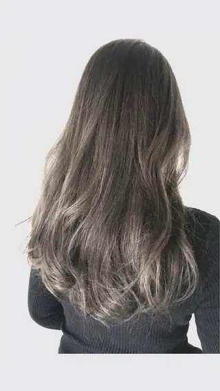 ロング カラー 平田 健一のヘアスタイル