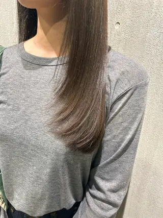 カラー tote. 成瀬晃のヘアスタイル