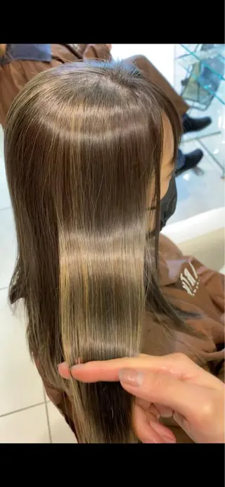 ロング カラー mori by little所属・デザインカラー✨新倉 佑奈のヘアスタイル